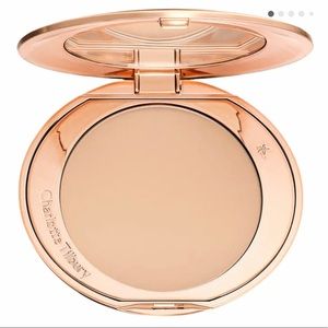 86-CHARLOTTE TIBURY 2 MEDIUM MOYE AIRBRUSH FLAWLESS FINISH SETTING POWDER